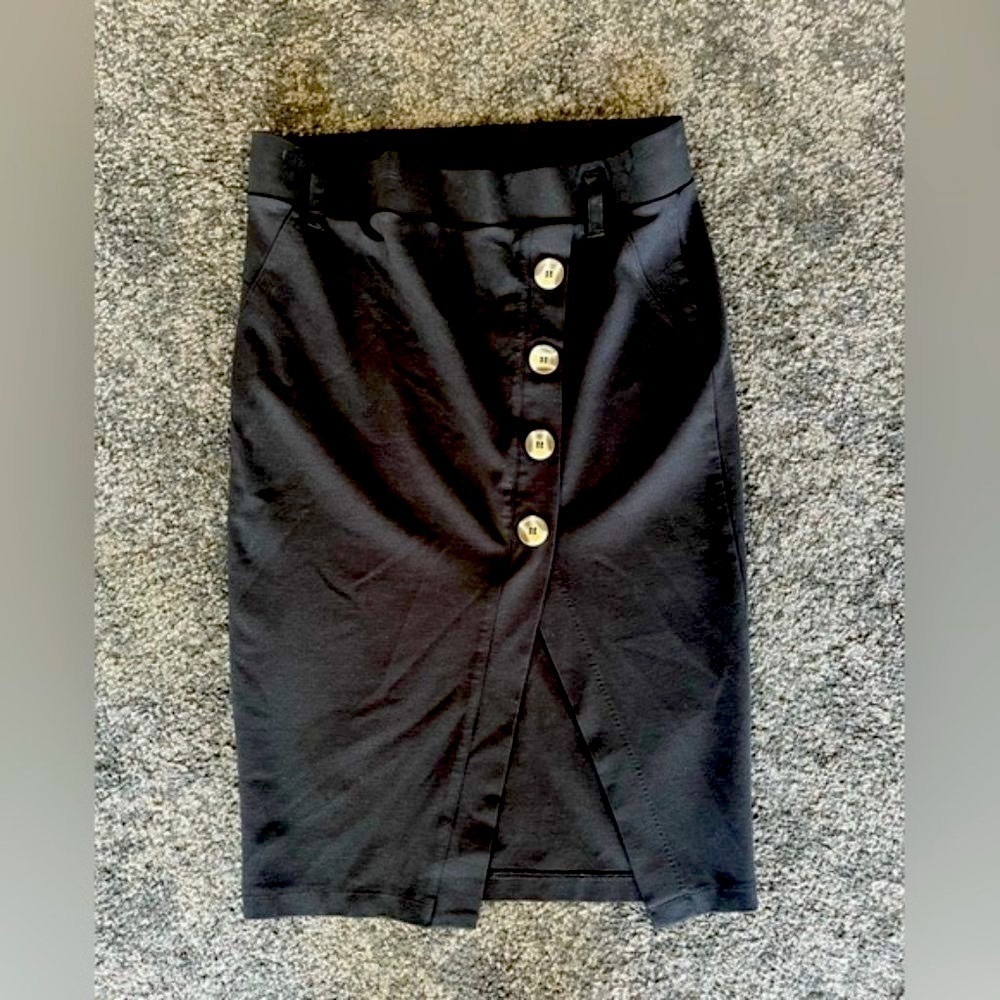 Suzy Shier stretchy pencil skirt size Large (0232)